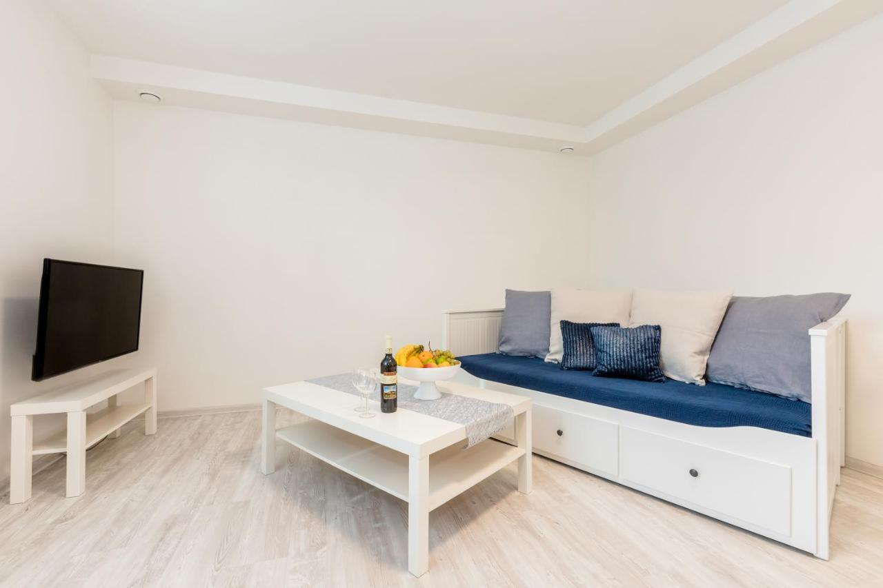 Apartmany Jedovary Trhove Sviny Екстер'єр фото